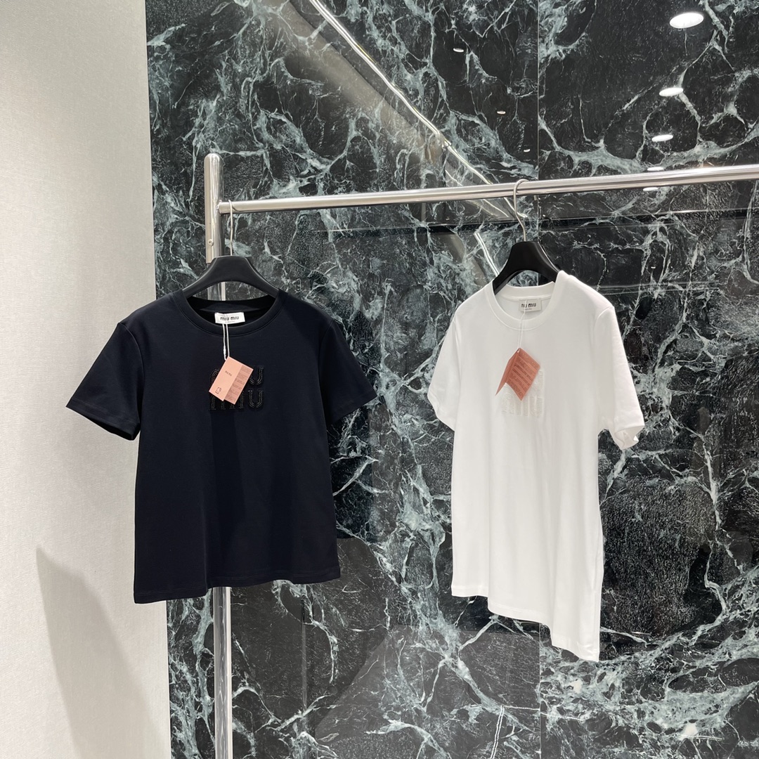 Miu Embellished Short Sleeve T-Shirt - Slim Fit, Round Neck, Summer Style 2 i1745988179 3167 0