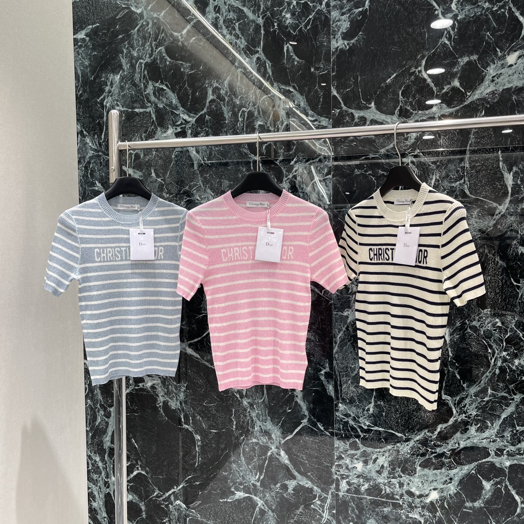 D Striped Short Sleeve Knit Top with Logo - Summer 2025 Collection 2 i1745988566 7199 0