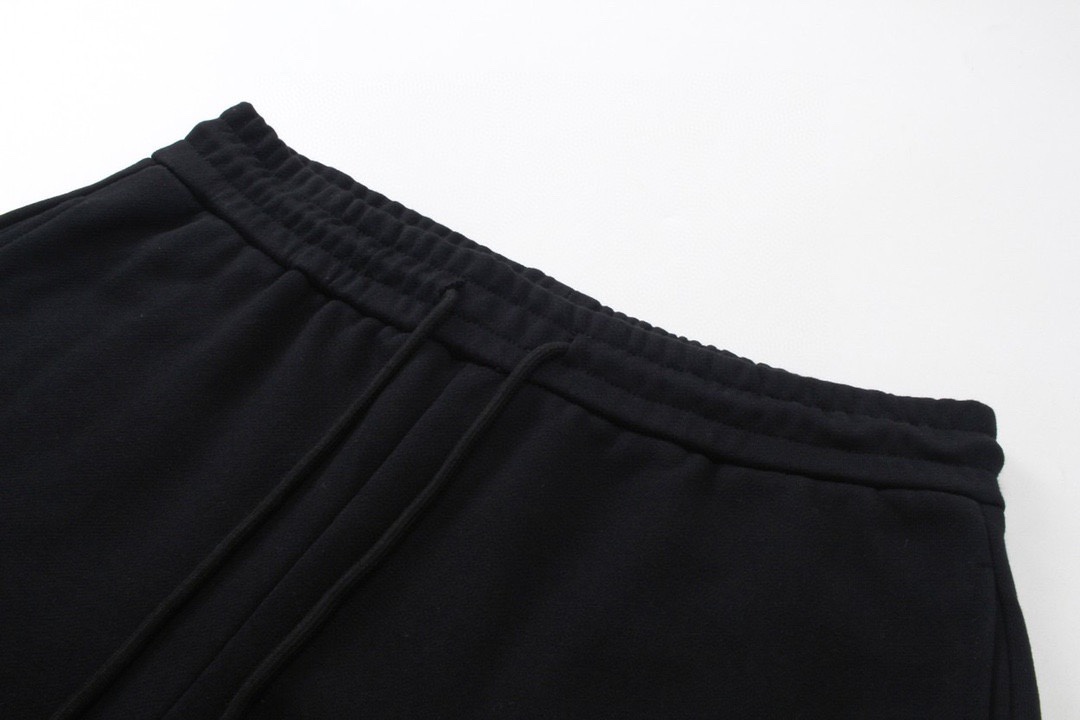 巴黎世家/Balenciaga 夏季新款 喷绘涂鸦联名海浪字母logo休闲短裤 五分裤