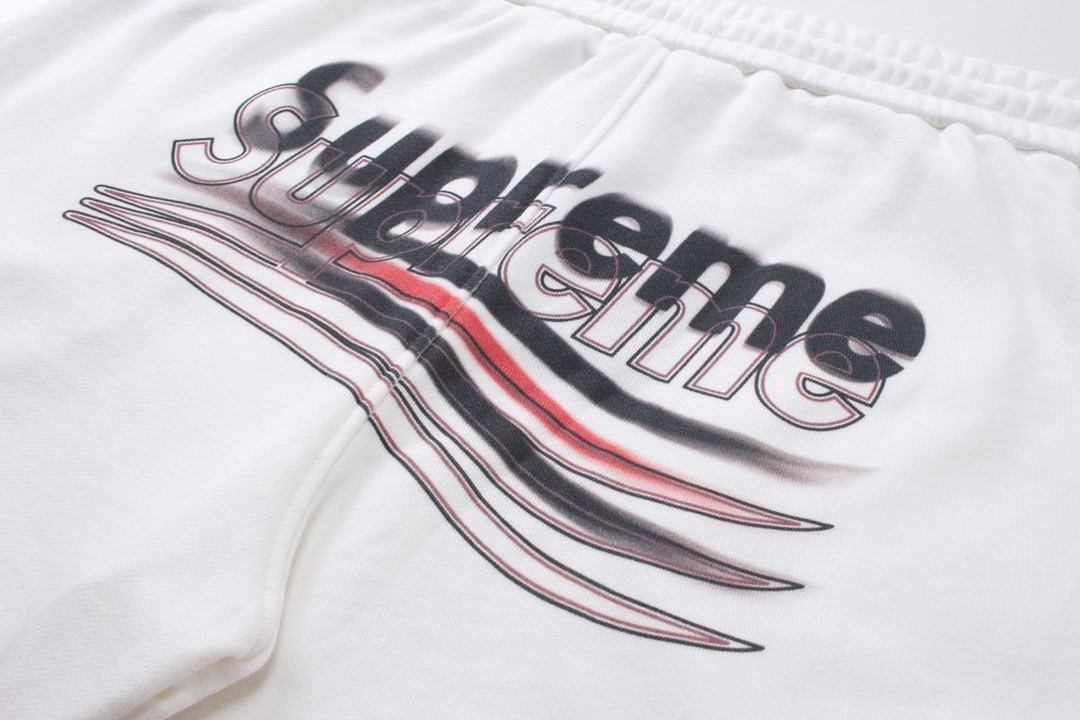 巴黎世家/Balenciaga 夏季新款 喷绘涂鸦联名海浪字母logo休闲短裤 五分裤