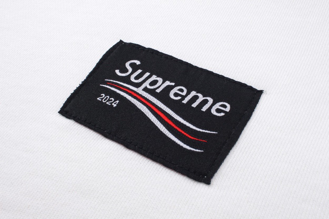 巴黎世家/Balenciaga 夏季新款 喷绘涂鸦联名海浪字母logo休闲短裤 五分裤