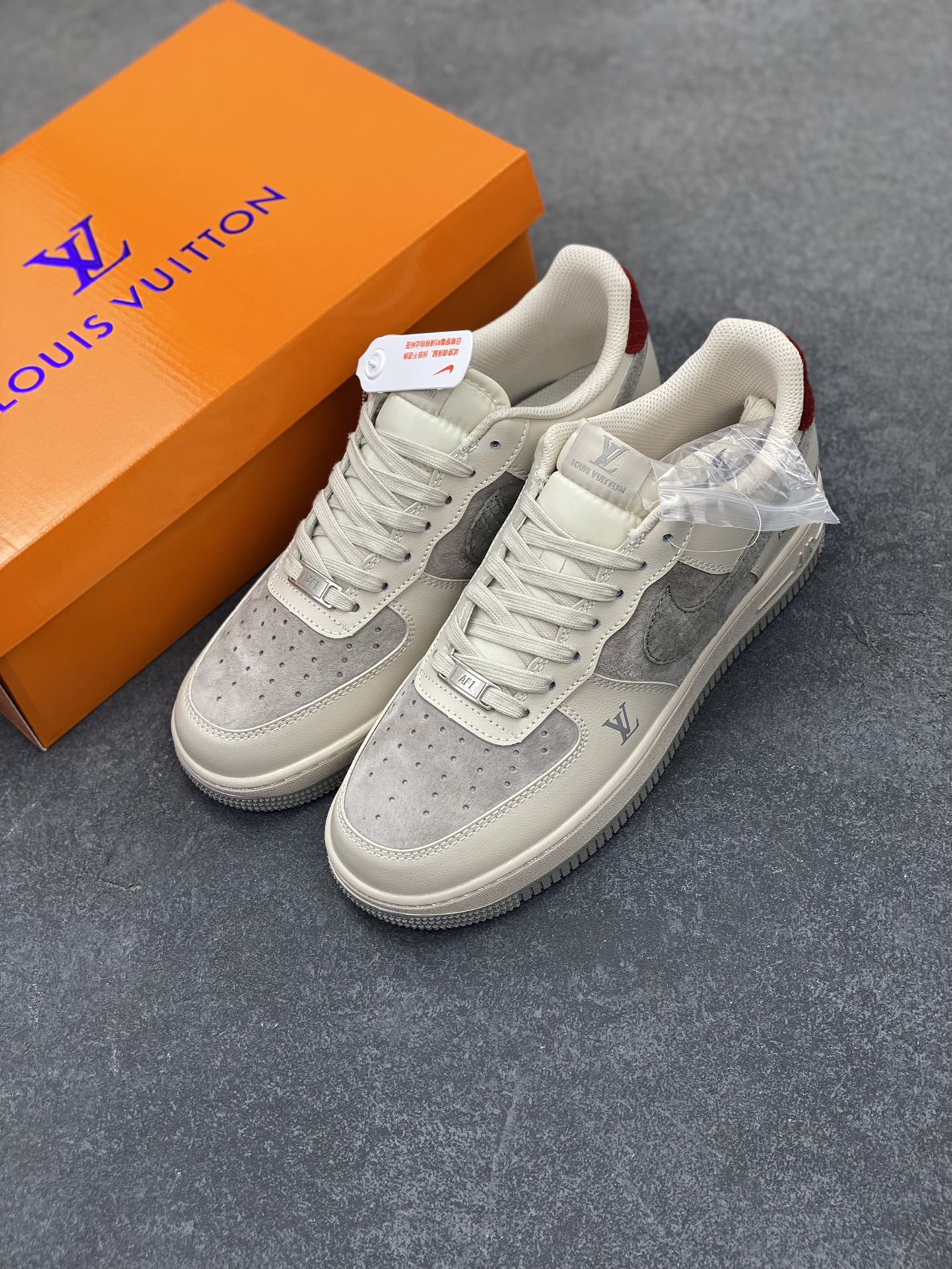 图片[8]-NIke Air Force 1 \’07 Low “LV联名——米灰蛇鳞勾”空军一号 低帮 运动鞋 休闲鞋 折边针车 工艺难度大 原楦头原纸板 原装鞋盒 定制五金配件 内置全掌气垫 原厂鞋底 货号：XX3168-130 尺码：36 36.5 37.5 38 38.5 39 40 40.5 41 42 42.5 43 44 44.5 45-选品中心