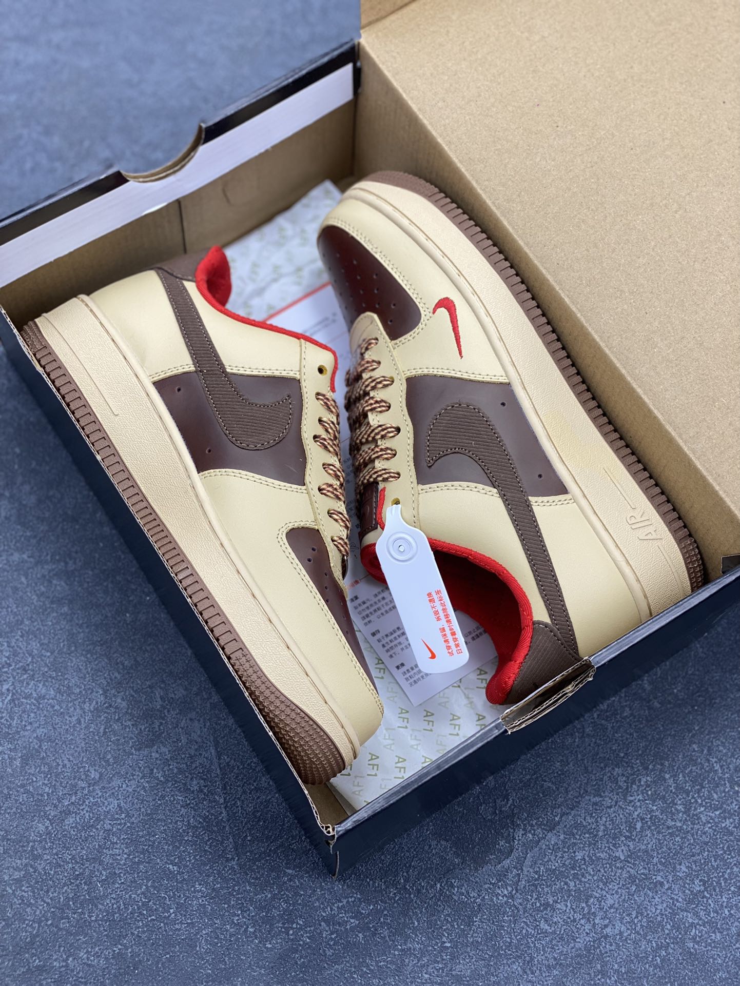 图片[9]-Nike Air Force 1 Low 空军一号低帮百搭休闲运动板鞋。柔软、弹性十足的缓震性能和出色的中底设计，横跨复古与现代的外型结合，造就出风靡全球三十多年的Force 1，直到今天还深受青睐。 货号：HQ3447-222 尺码：39 40 40.5 41 42 42.5 43 44 44.5 45-选品中心