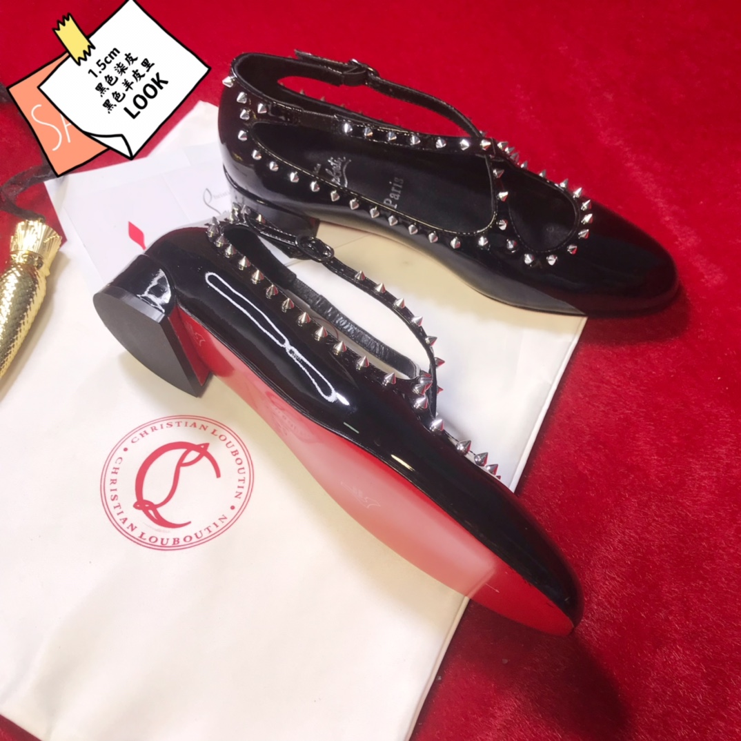 NO:100750,High-end customization 2025 spring and summer classic series! H1.5Cm size 34-43. Genuine leather sole -002 black slim leather, black sheepskin. Silver rivets. Official website synchronization Standard European code Reference:-002 Color: black/black Material: patent Lining: red goat leather Heel height: 1.5Cm Sole:leather sole Size: EU 34-43 (US 4-11):,,christian louboutin,sheepskin,Leather soles19860909高端订制 2025春夏精典款系列！ H1.5Cm尺码34-43码.真皮大底 －002黑色柒皮,黑色羊皮里.銀色鉚釘.官网同步 标准欧码 Reference:-002 Color:black/black Material:patent Lining:red goat leather Heel heigh:1.5Cm Sole:leather sole Size:EU 34－43（US 4一11) :,,christian louboutin,sheepskin,Leather soles,Women's Shoes