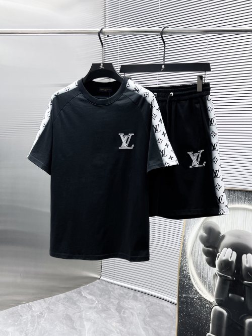 Louis Vuitton 2025 SS Black Cotton Short Sleeve & Shorts Set 1 Louis Vuitton 2025 SS Black Cotton Short Sleeve & Shorts Set