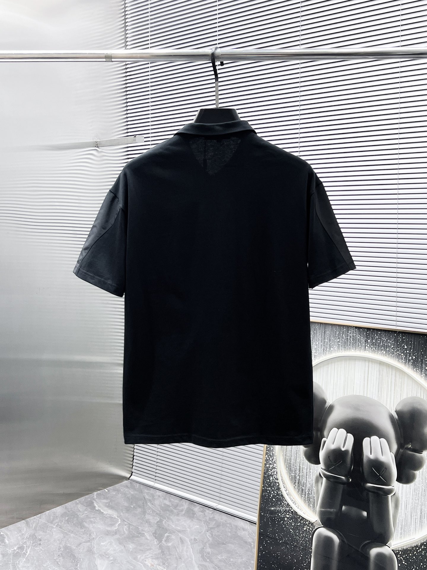 Prada 2025 Summer Polo Shirt and Shorts Set - High-End Casual Wear 4 i1746161945 4085 2