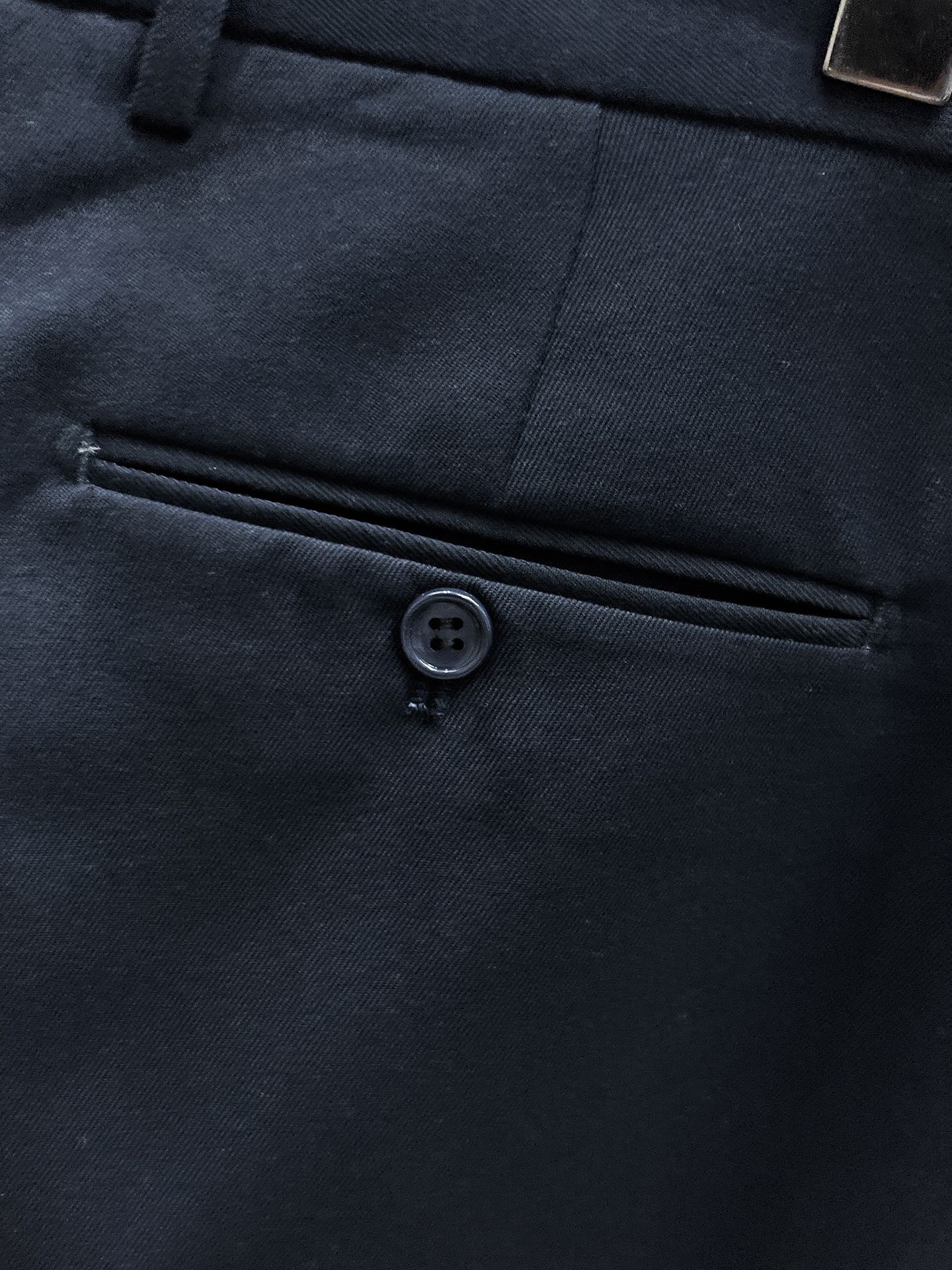 Fendi 2025 Spring/Summer Slim-Fit Cropped Trousers with Logo Detail 8 i1746162200 5112 6