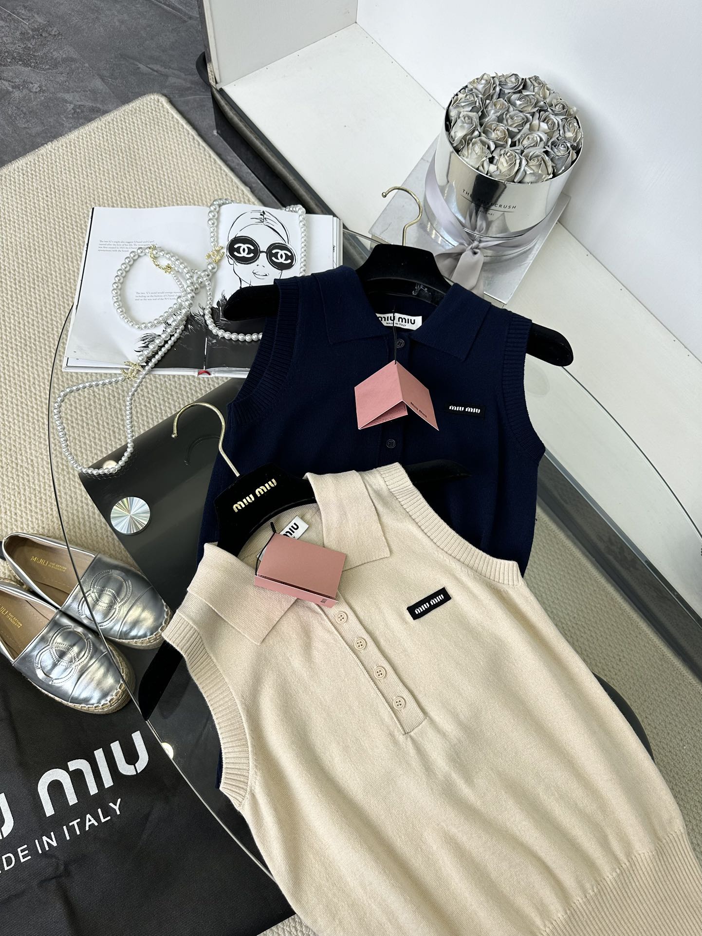 Miu Miu Sleeveless Knit Top - Chic and Versatile, Available in S, M, L 4 i1746164902 6169 2