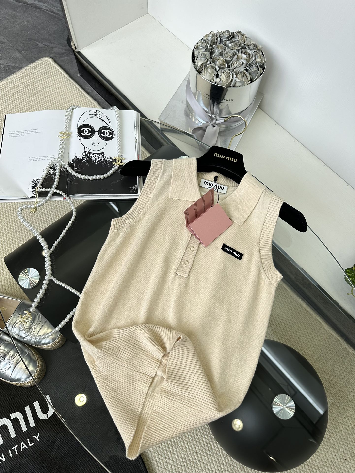 Miu Miu Sleeveless Knit Top - Chic and Versatile, Available in S, M, L 6 i1746164902 8466 4