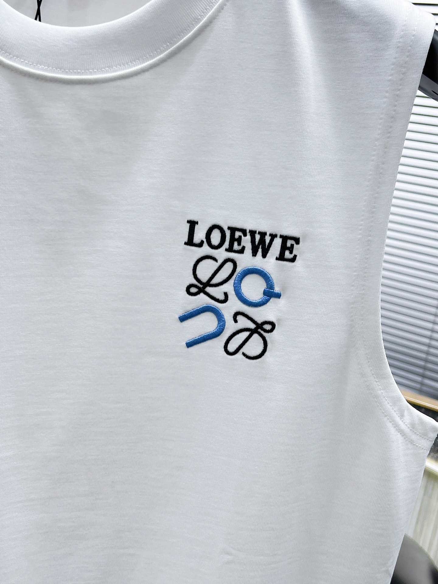 Loewe  T恤服装,loewe 5