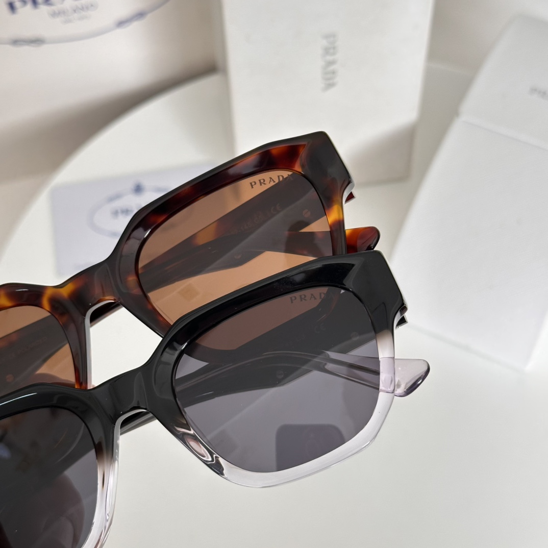  ‼️PRADA⭐️⭐️⭐️MODEL：PR1522⭐️⭐️⭐️SIZE：52口22-145⭐️⭐️⭐️