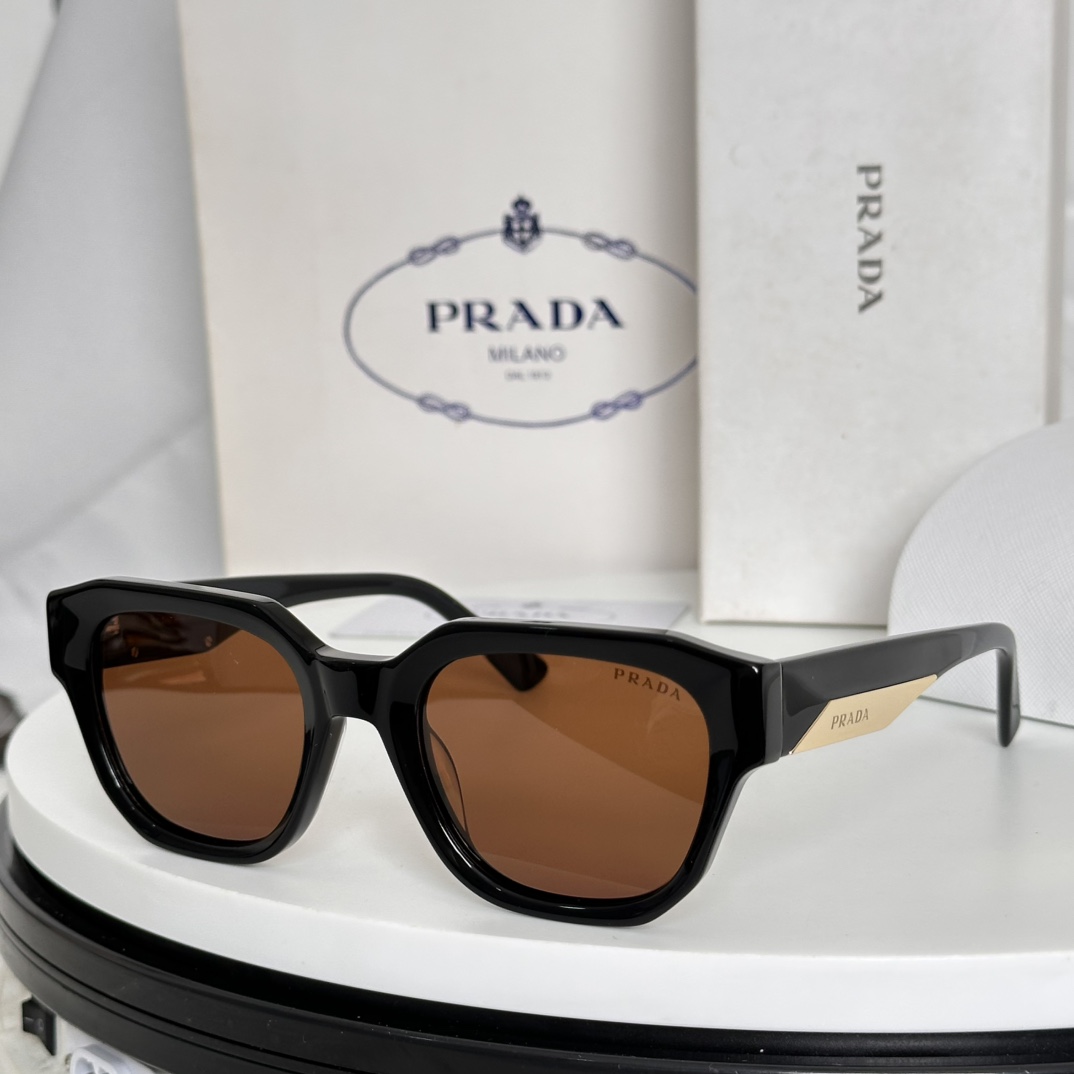  ‼️PRADA⭐️⭐️⭐️MODEL：PR1522⭐️⭐️⭐️SIZE：52口22-145⭐️⭐️⭐️