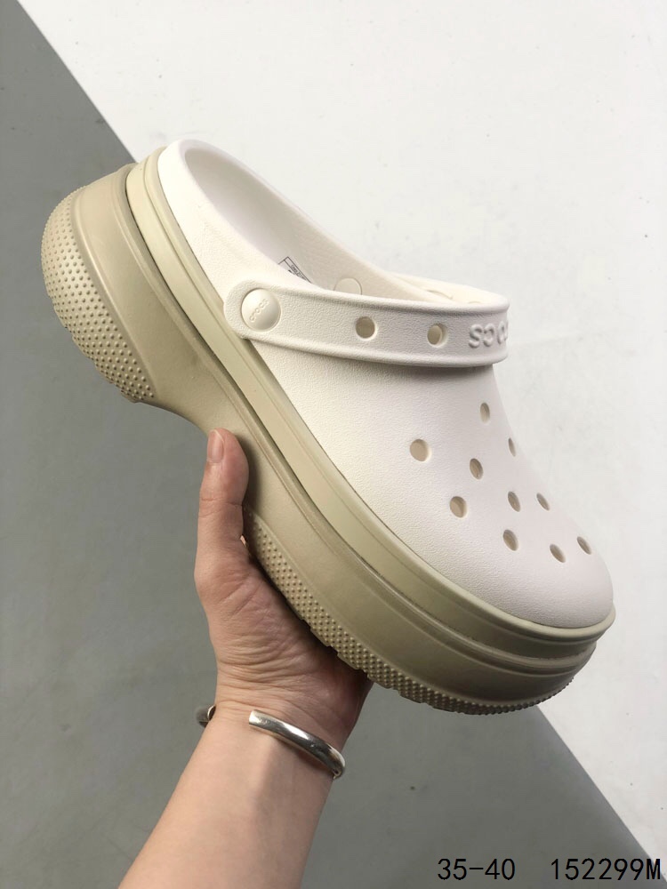 Crocs Classic Clog Platform Sandal | Lightweight & Comfortable Beach Shoes 2 i1746196062 1241 0