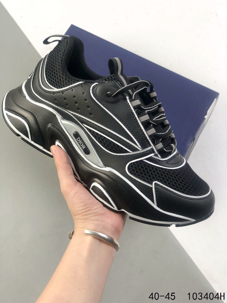 DIOR HOMME Retro "Dad" Sneakers - Classic Luxury with Bold, Modern Lines 2 i1746198652 5116 0