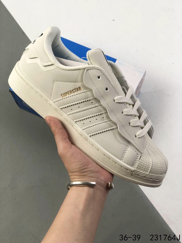 Adidas Superstar Classic Casual Sneakers with Trefoil Pattern - Iconic Style 7 i1746201954 1503 5
