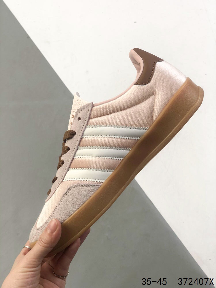 Adidas Gazelle Indoor Low-Top Sneakers - Casual, Comfortable and Stylish 4 i1746202578 2699 2