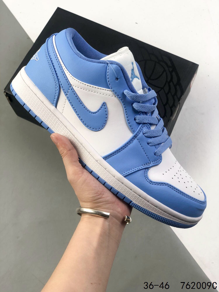 Air Jordan 1 Low: Retro Style, Modern Comfort - Perfect for Everyday Wear 3 i1746203772 9230 1