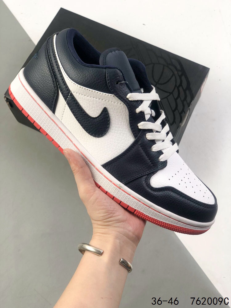 Air Jordan 1 Low: Retro Style, Modern Comfort - Perfect for Everyday Wear 6 i1746203772 9742 4