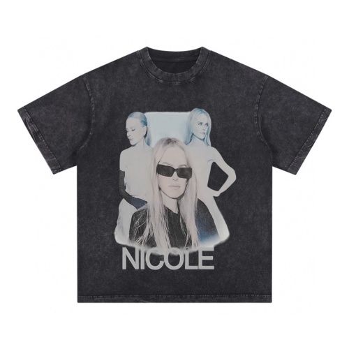 חולצת Balenciagaa שיקית לגברים ונשים עם הדפס מודלת NICOLE! 1 חולצת Balenciagaa שיקית לגברים ונשים עם הדפס מודלת NICOLE!