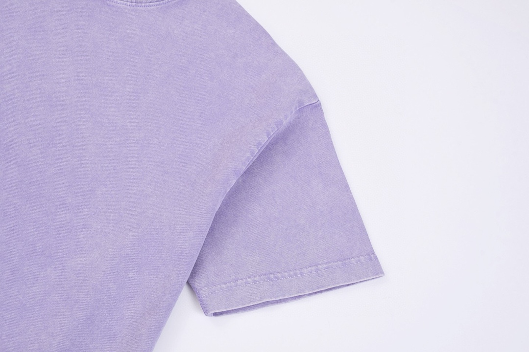 Balenciagaa Camiseta de Manga Corta con Estampado 'Nicole' para Hombre y Mujer 6 i1746272454 1179 4