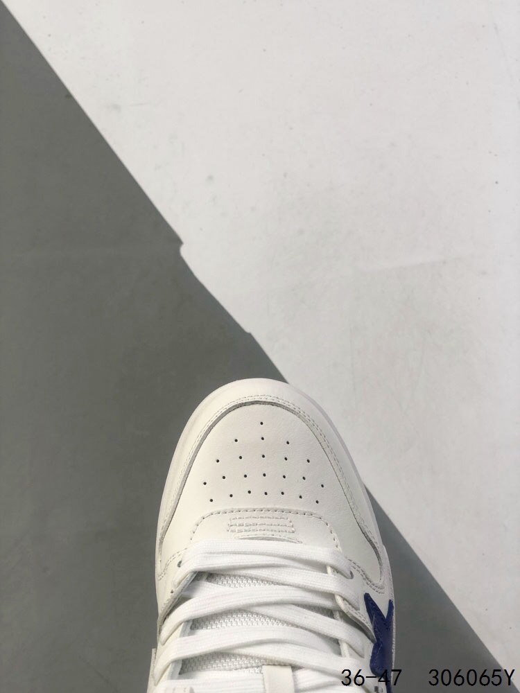 Off-White Out Of Office Low-Top Leather Sneakers - Retro Style & Comfort 9 i1746280562 4896 7