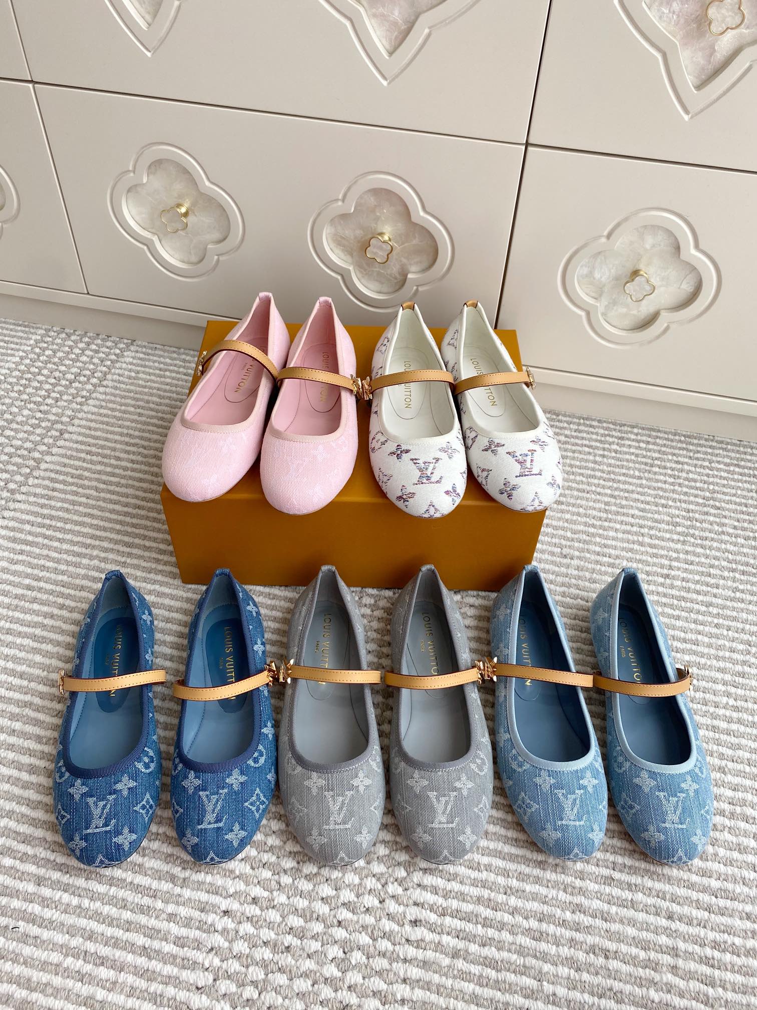 NO:388126,LV · Denning denim ballet shoes · letter button · 34-41, single shoes, louis vuitton19860909LV·丹宁牛仔芭蕾舞鞋·字母扣·34-41,单鞋,louis vuitton,Women's Shoes