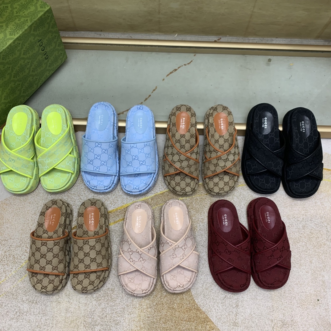 NO:283344,The new model is on the shelves. The latest popular fashion slippers official website original version 1:1 open mold and original quality, fine workmanship and pure handmade, showing low-key luxury and high-end atmosphere, exquisite, delicate, calm and steady, comfortable to wear, versatile style, worth having 34-45.,,slippers19860909新款上架 .古奇最新爆款时尚拖鞋官网原版1:1开模原单品质,做工精细纯手工制作,彰显低调奢华高端大气,精巧细腻沉着稳重,穿着舒适,百搭款式,值得拥有34一45.,,slippers,Men's shoes