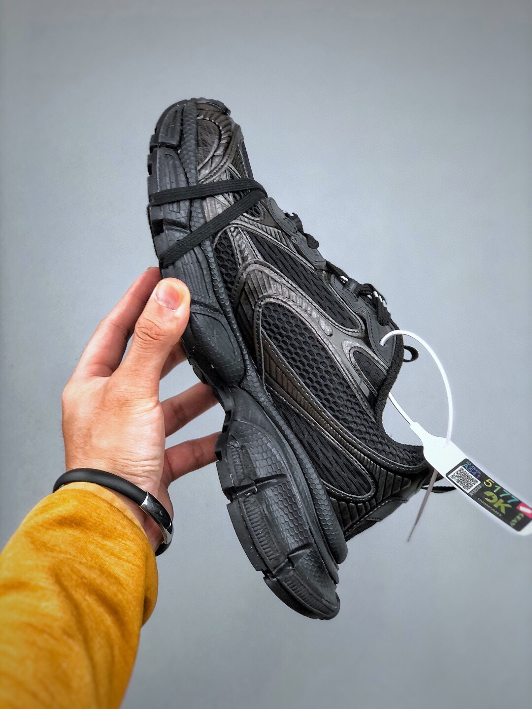 Balenciaga 3XL Sneakers: Retro Low-Top, Trendy, and Versatile Running Shoes 6 i1746309648 5779 4