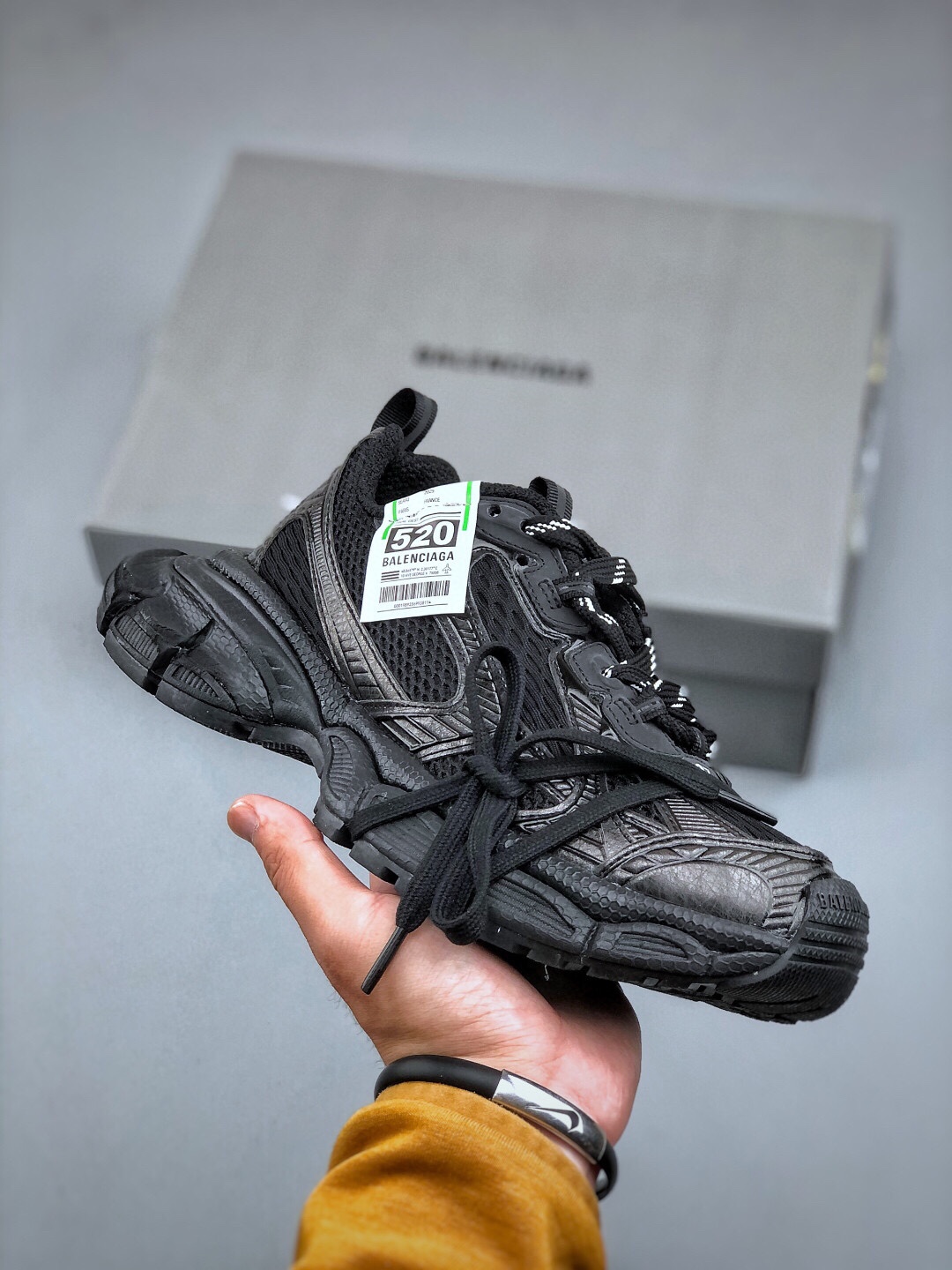 Balenciaga 3XL Sneakers: Retro Low-Top, Trendy, and Versatile Running Shoes 5 i1746309648 6166 3