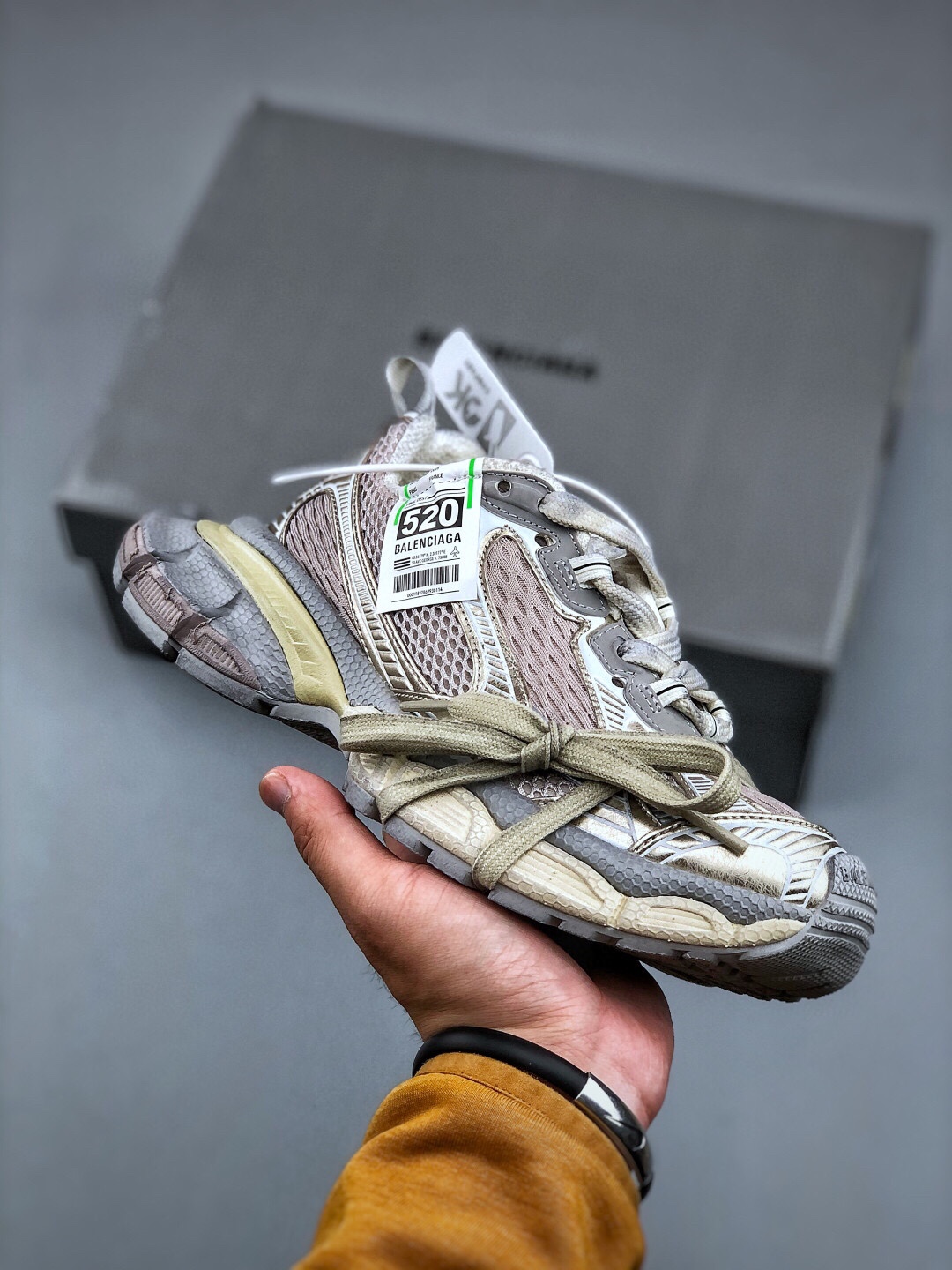 Balenciaga 3XL Sneakers: Retro Low-Top, Trendy, and Versatile Running Shoes 8 i1746309661 4860 0