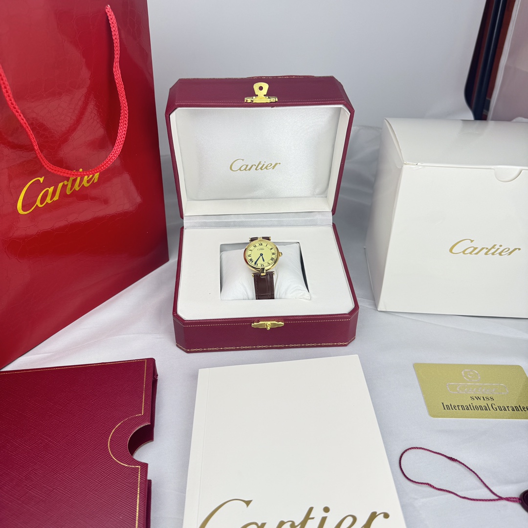 Часы Cartier