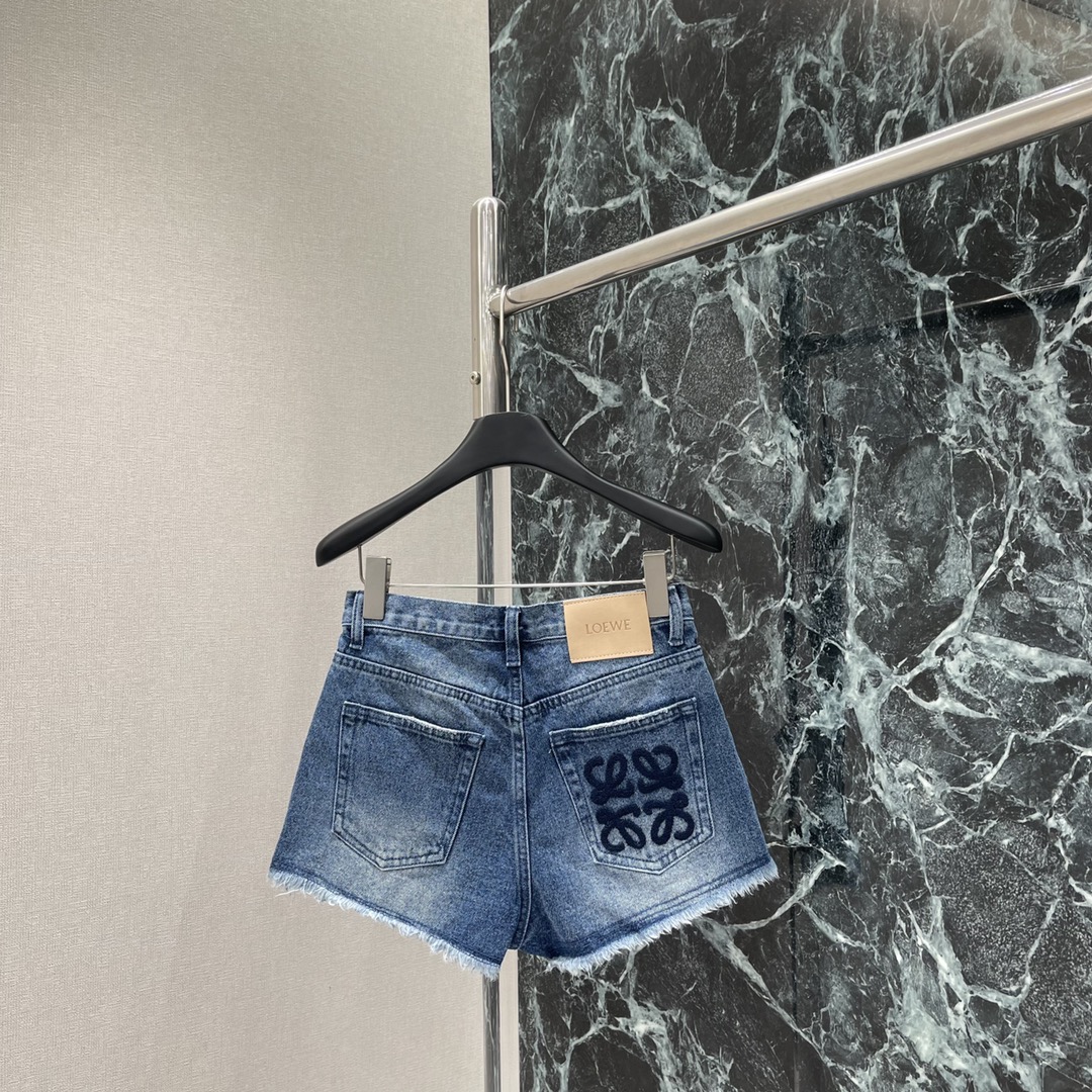 High-quality Women’s Clothing: Red Cowboy Shorts with 3D Embroidery, Long Legs, Strong Recommendation - 图片 6