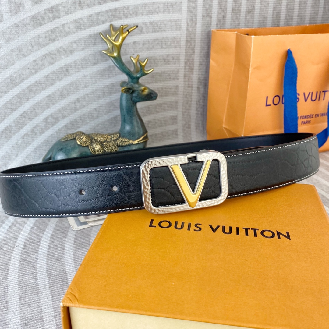 LV💕 特种皮腰带系列 ，原厂五金精品不锈钢扣，手感柔软舒适 宽3.8CM。