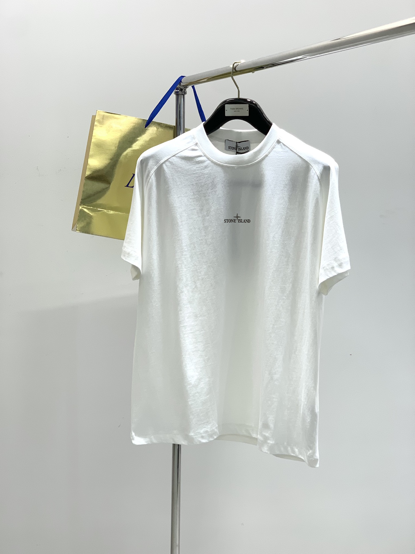 NO:159187,,Stone Island pure cotton printed short sleeves, same style for counter, same style for men and women, loose Size M-XXL M-length 68 bust 112 L-length 70 bust 116 XL-length 72 bust 120 2XL-length 74 bust 124, T-shirt,alexander wang19860909,石头岛纯棉印花短袖 专柜同款, 男女同款,偏宽松 尺码M-XXL M衣长68胸围112 L衣长70胸围116 XL衣长72胸围120 2XL衣长74胸围124,,T-shirt,alexander wang,Men's clothing