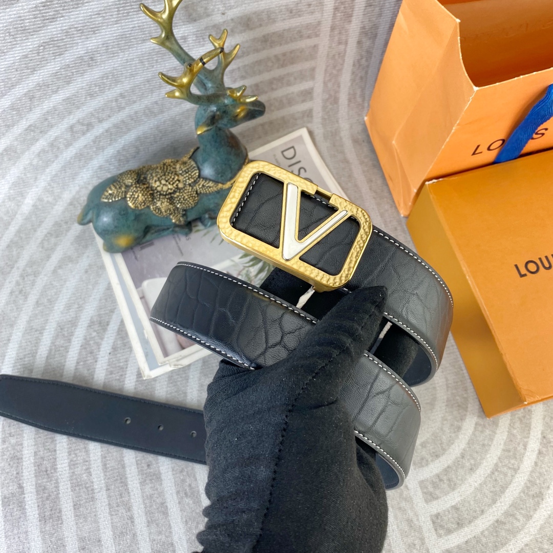 LV💕 特种皮腰带系列 ，原厂五金精品不锈钢扣，手感柔软舒适 宽3.8CM。