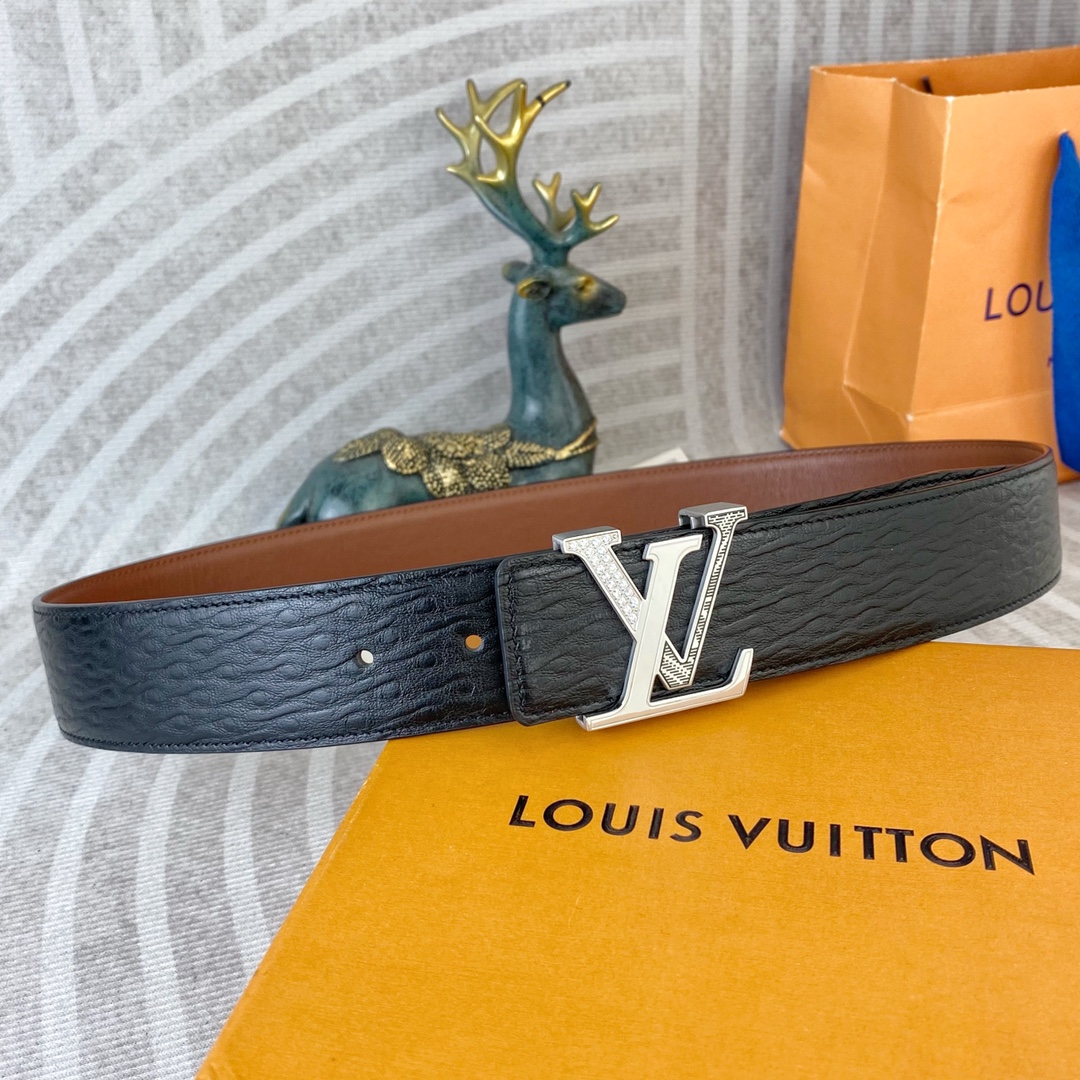 LV💕 特种皮腰带系列 ，原厂五金精品不锈钢扣，手感柔软舒适 宽3.8CM。