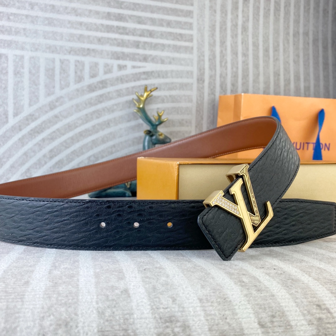 LV💕 特种皮腰带系列 ，原厂五金精品不锈钢扣，手感柔软舒适 宽3.8CM。