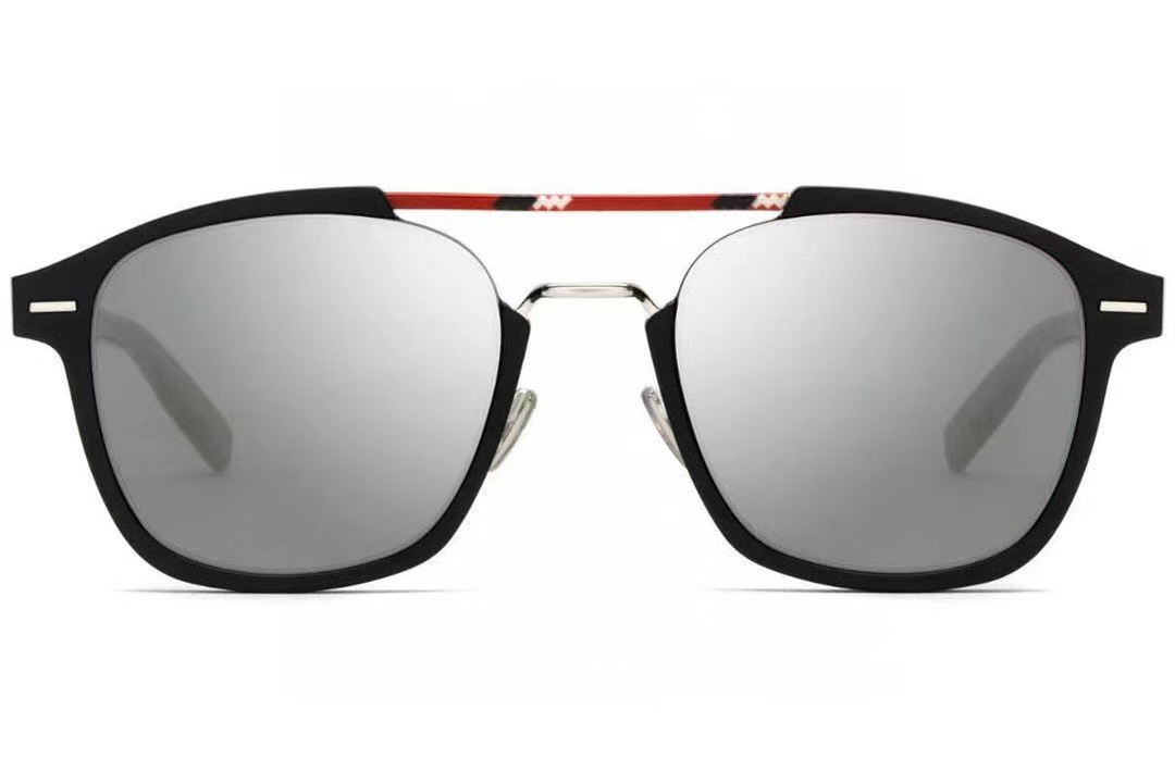  ‼️ 官网图 Dior
MOD：AL13.5
Size：52口23-150