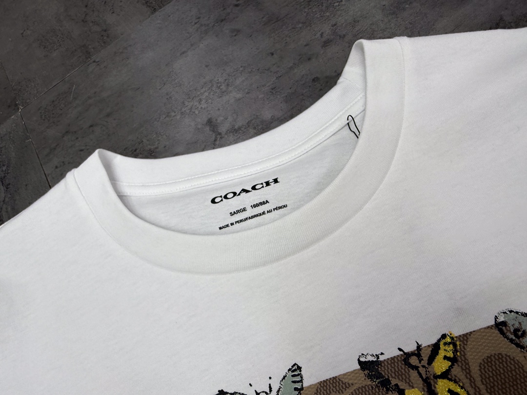 Coach Camiseta de Manga Corta con Diseño de Mariposas y Logo para Mujer 4 i1746365659 7233 2