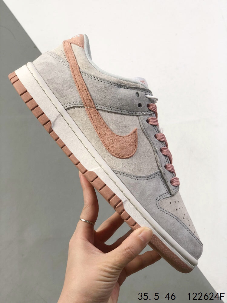 Nike SB Dunk Low Retro Skateboarding Shoes - Comfortable Zoom Air Cushion 5 i1746369567 4598 3