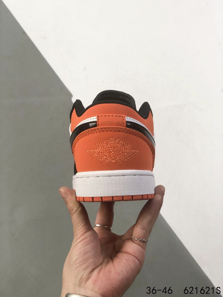 Air Jordan 1 Low WH: Retro Style, Modern Comfort - Perfect for Basketball & Streetwear 10 i1746372770 7168 8
