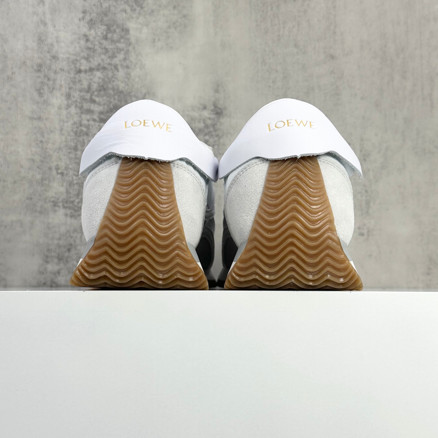 Loewe Flow Runner Sneakers White Leather and Suede Lace-up Low Top Style 7 a1746460336678 0676