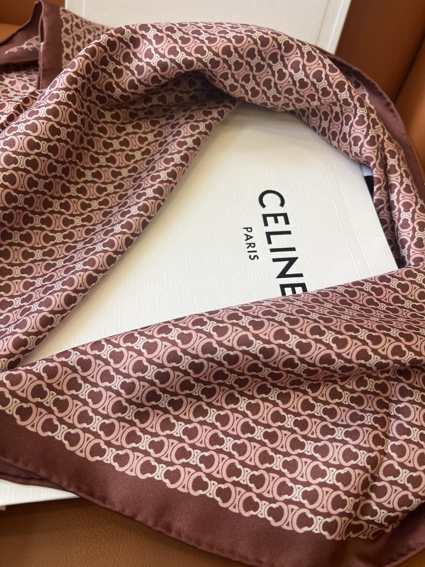 [Celine Scarves]TRIMPHE chain twill mulberry silk scarfAfter HediSlimane to
