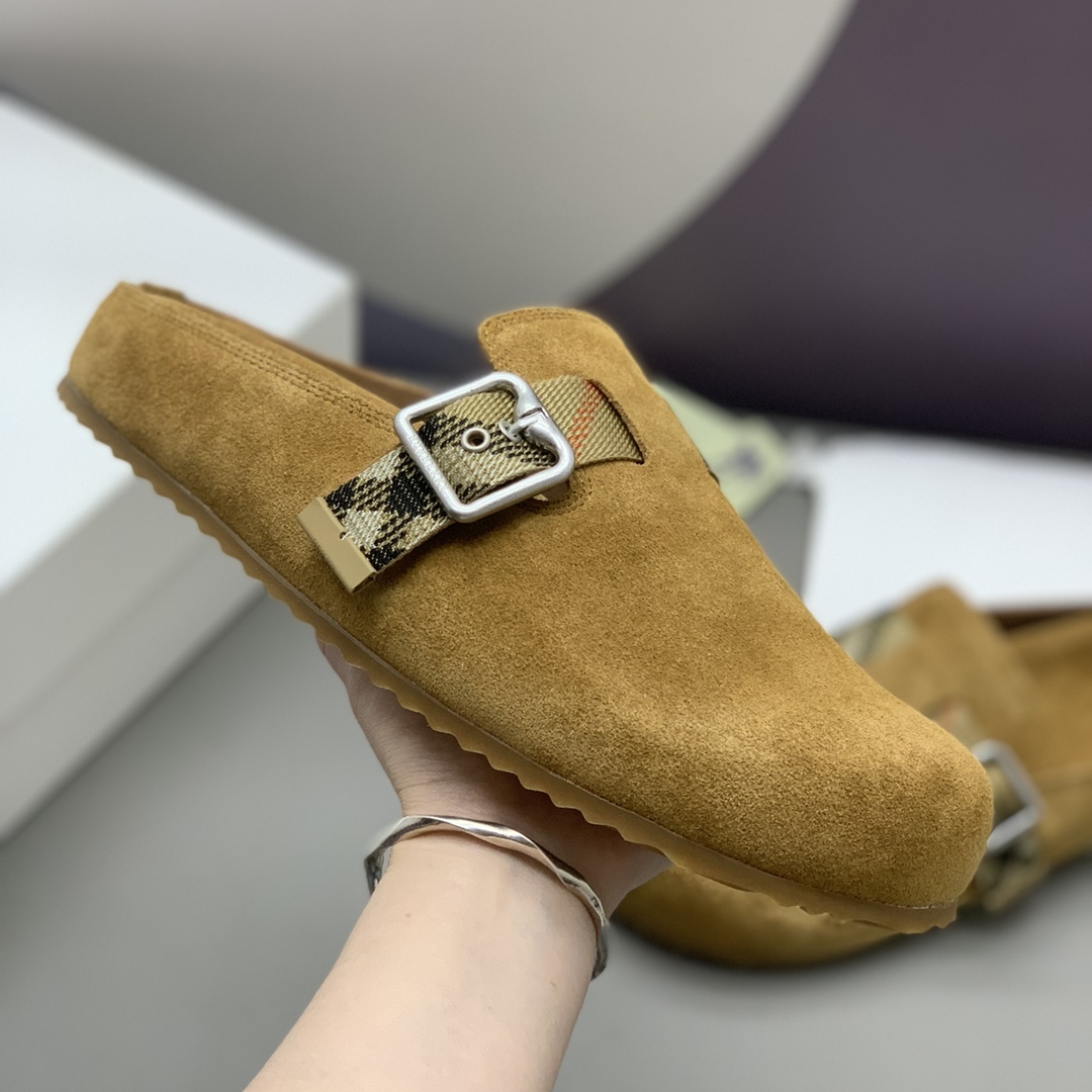Zapatillas casual media caña para hombre - Esta zapatilla presenta una parte superior de ante suave 