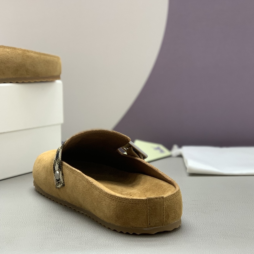 Zapatillas casual media caña para hombre - Esta zapatilla presenta una parte superior de ante suave 
