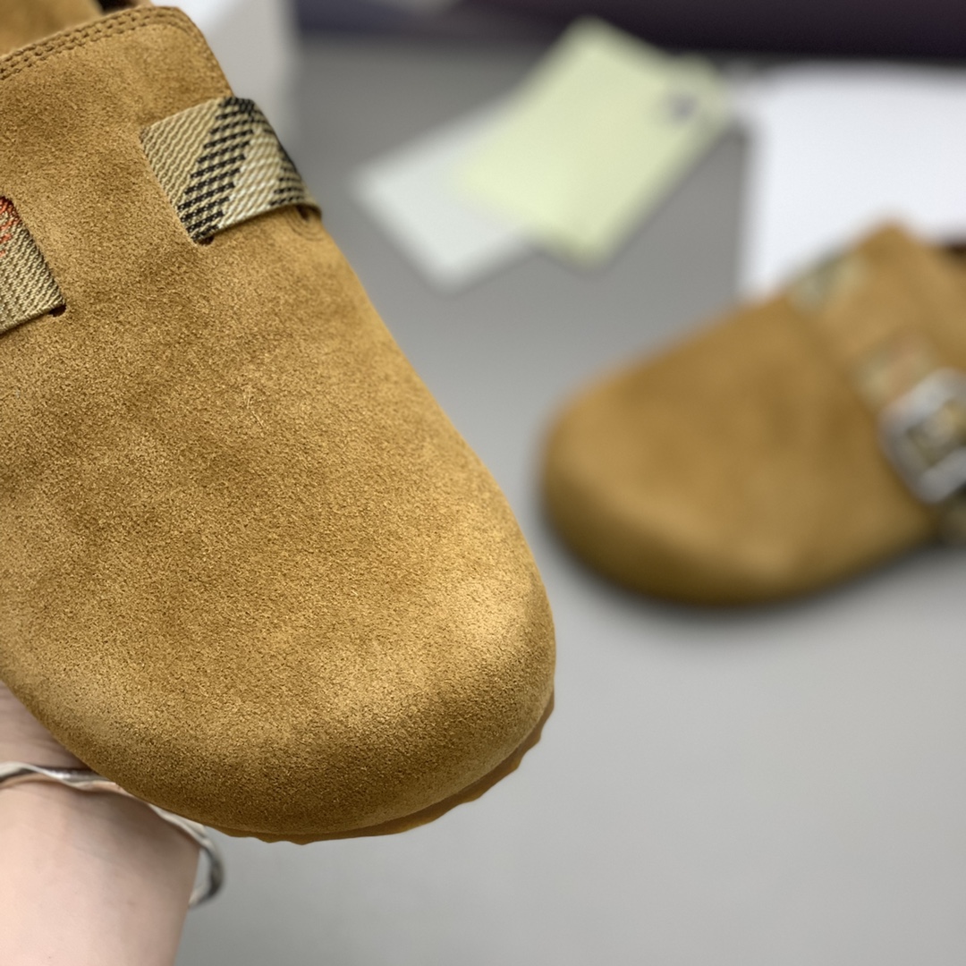 Zapatillas casual media caña para hombre - Esta zapatilla presenta una parte superior de ante suave 