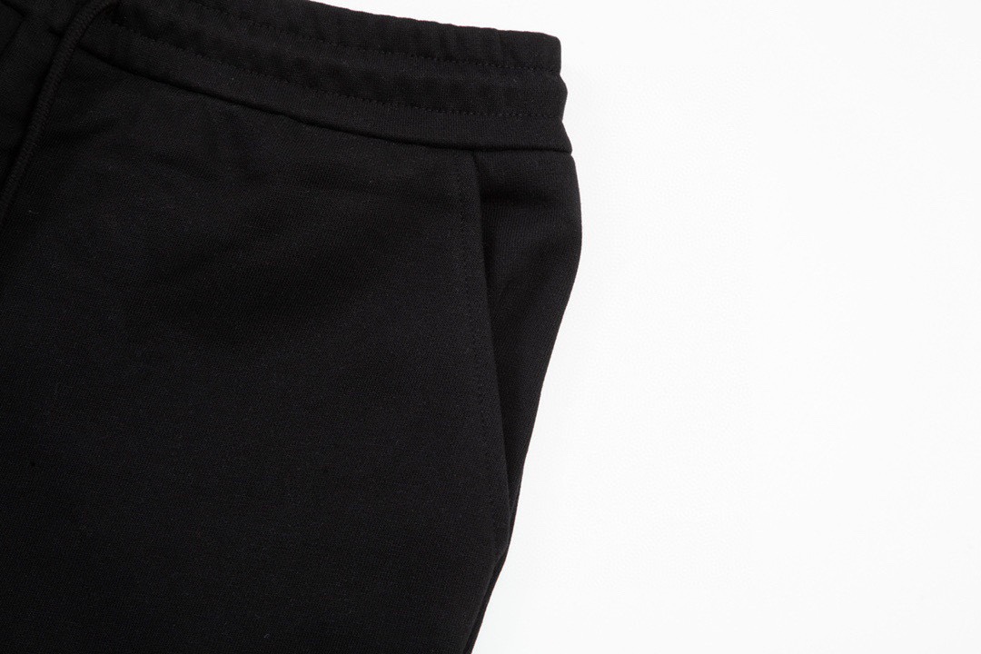 巴黎世家/Balenciaga 春夏新品 立体字母刺绣休闲短裤 五分裤