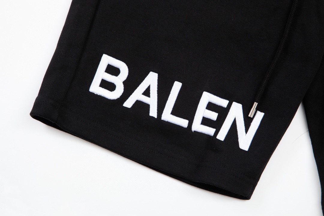 巴黎世家/Balenciaga 春夏新品 立体字母刺绣休闲短裤 五分裤