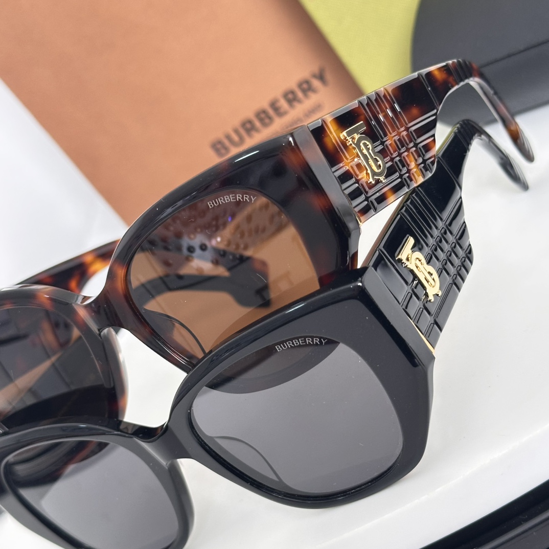  ‼️ 细节图 BURBERR*⭐️⭐️⭐️MODEL：BE6020⭐️⭐️⭐️SIZE：54口19-1