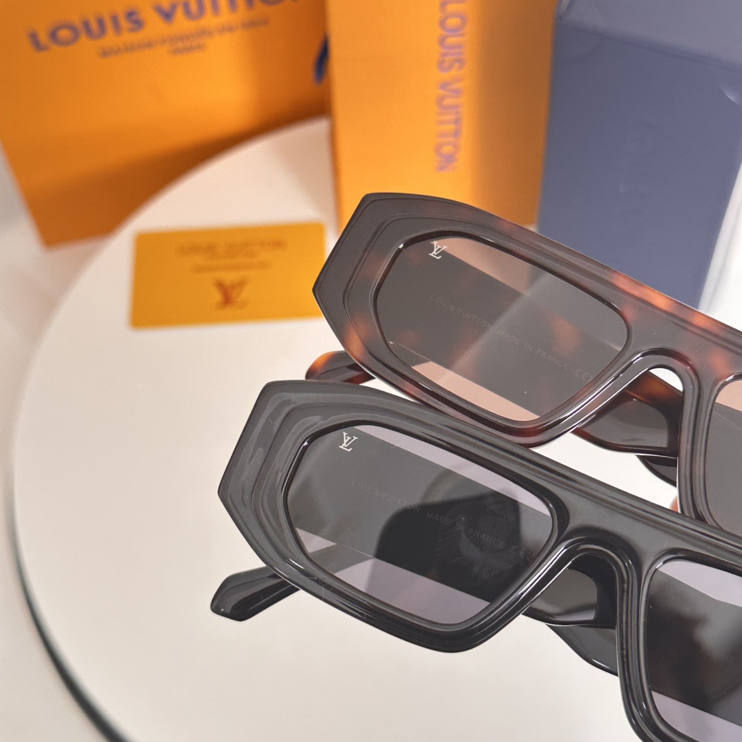 ‼️LOUIS VUITTO*✨✨✨MODEL：Z2015U ✨✨✨ SIZE：51口19-150✨✨